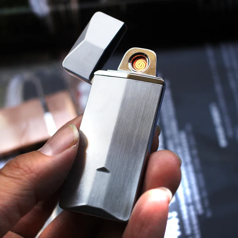 Перезаряжаемая зажигалка USB, новые электрические зажигалки, подарок для мужчин, ультратонкая металлическая оригинальная Роскошная марка
Перезаряжаемая зажигалка USB, новые электрические зажигалки, подарок для мужчин, ультратонкая металлическая оригинальная Роскошная марка