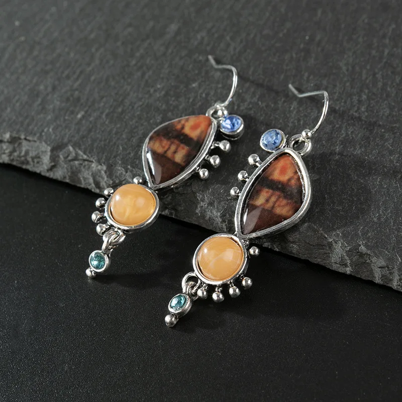 Bohemian Geometric Yellow Colored Stone Declaration Women's Pendant Earrings Vintage Triangle Pendant Earrings Indian Jewelry
Bohemian Geometric Yellow Colored Stone Declaration Women's Pendant Earrings Vintage Triangle Pendant Earrings Indian Jewelry
