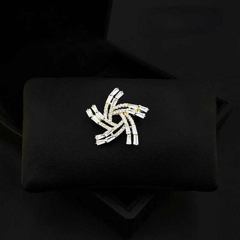 Fashion Personality Summer Brooch for Women Suit Ornament Pin Fixed Clothes Shirt Anti-Exposure Buckle Artifact Jewelry Pin Gift
Fashion Personality Summer Brooch for Women Suit Ornament Pin Fixed Clothes Shirt Anti-Exposure Buckle Artifact Jewelry Pin Gift