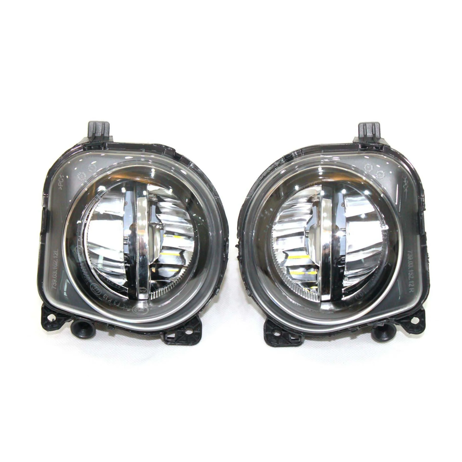 Suitable for F18 new fog lamp LED Waterproof spotlight transparent front fog lamp ABS plastic automobile front accessories are
Suitable for F18 new fog lamp LED Waterproof spotlight transparent front fog lamp ABS plastic automobile front accessories are