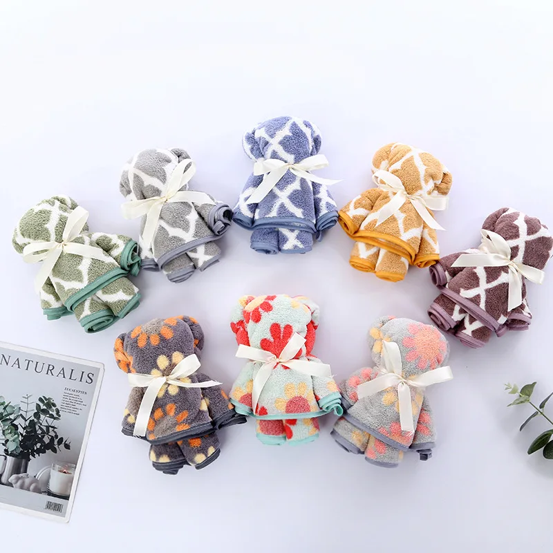 Креативное флисовое полотенце в виде медведя, 2023, 75x35 см
Креативное флисовое полотенце в виде медведя, 2023, 75x35 см