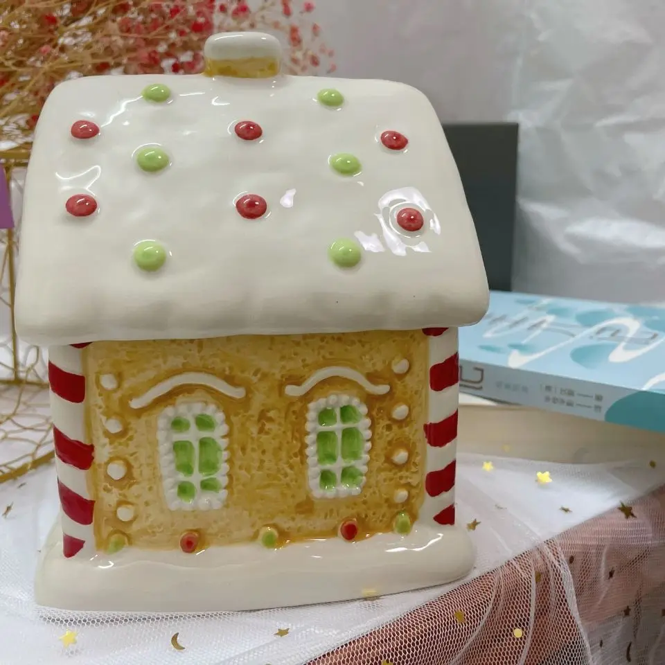 Gingerbread room ceramic storage tank home decoration cartoon kitchen storage container food container sugar container
Gingerbread room ceramic storage tank home decoration cartoon kitchen storage container food container sugar container
