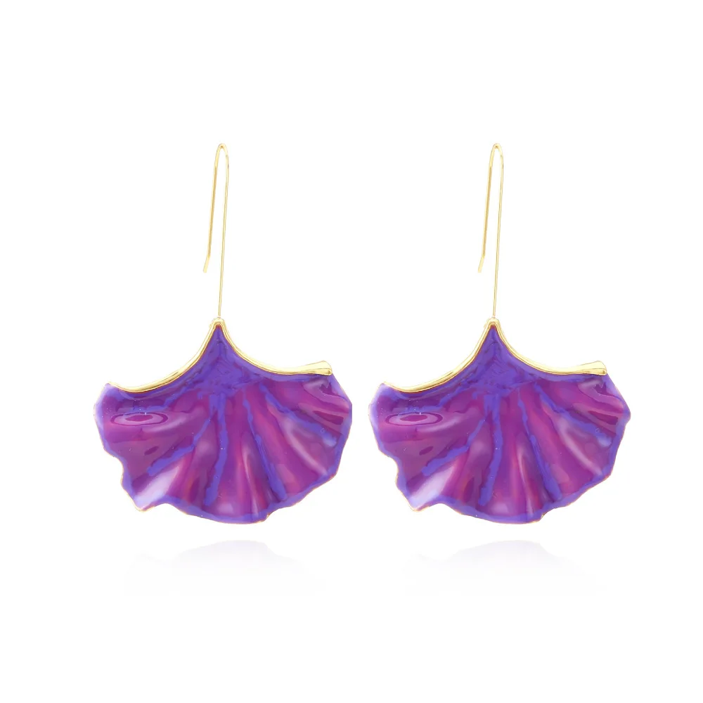 Exaggerated Creative Alloy Leaves Ear Hook Personality Design Ginkgo Leaf-shaped Purple Earrings For Women Aretes Aesthetic
Exaggerated Creative Alloy Leaves Ear Hook Personality Design Ginkgo Leaf-shaped Purple Earrings For Women Aretes Aesthetic