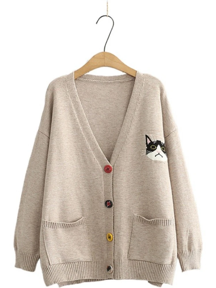 Women Cardigans Cartoon Cat Embroidery Casual Knitted Sweater 2022 Winter Long Sleeve V-neck Multicolor Button Preppy Style Top
Women Cardigans Cartoon Cat Embroidery Casual Knitted Sweater 2022 Winter Long Sleeve V-neck Multicolor Button Preppy Style Top