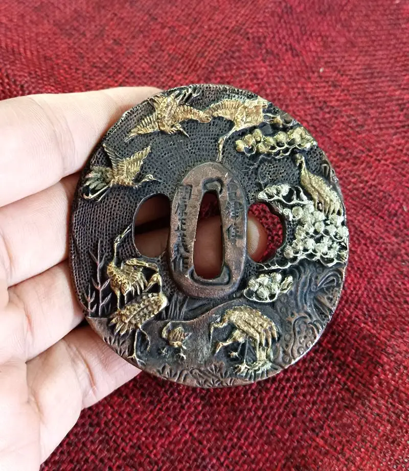 Винтажный меч подходит Tsuba из чистой меди защитный аксессуар для японских самурайский меч катана Tachi Wakizashi W/птицы
Винтажный меч подходит Tsuba из чистой меди защитный аксессуар для японских самурайский меч катана Tachi Wakizashi W/птицы