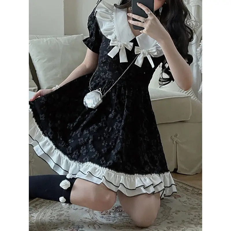 Black Sweet Jacquard Puff Sleeve Bow Princess Dress Little Black Dress Summer Japanese Doll Collar Waist Ruffled Y2k Mini Dress
Black Sweet Jacquard Puff Sleeve Bow Princess Dress Little Black Dress Summer Japanese Doll Collar Waist Ruffled Y2k Mini Dress