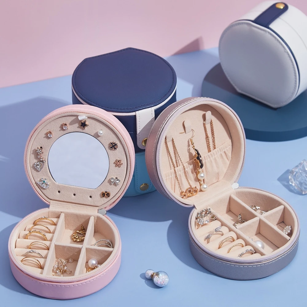 Travel Portable Round Zipper Jewelry Box Cosmetic case Organizer PU Leather Rings Earrings Necklace Storage Case
Travel Portable Round Zipper Jewelry Box Cosmetic case Organizer PU Leather Rings Earrings Necklace Storage Case
