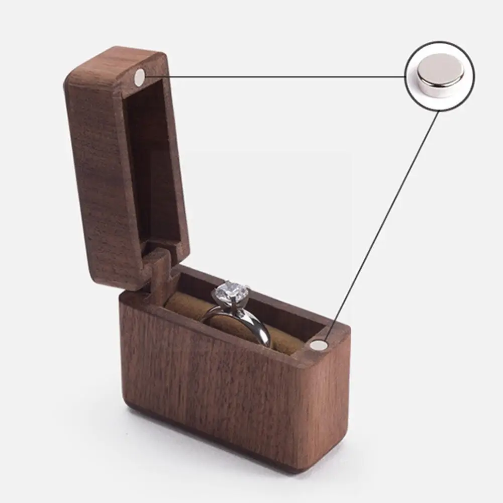 Proposal Single Ring Wedding Wedding Small Rosewood Storage Box Box Ring Jewelry Retro Walnut Small Jewelry Box For Lovers F7g1 
Proposal Single Ring Wedding Wedding Small Rosewood Storage Box Box Ring Jewelry Retro Walnut Small Jewelry Box For Lovers F7g1
