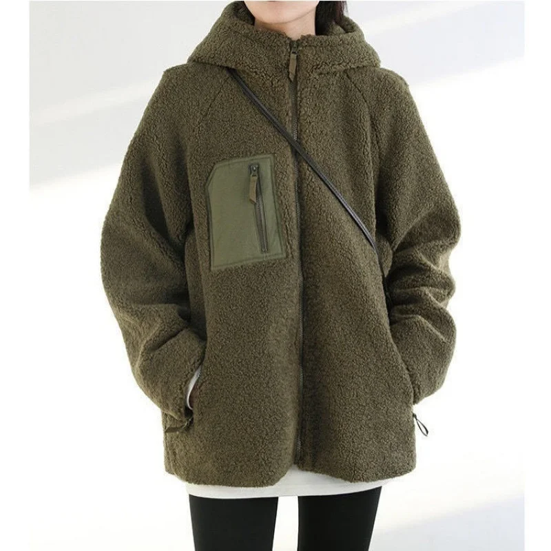 Hooded And Cashmere Lamb Coat Women 2022 Winter New Medium And Long Fleece Loose Warm Cardigan Sweater 
Hooded And Cashmere Lamb Coat Women 2022 Winter New Medium And Long Fleece Loose Warm Cardigan Sweater