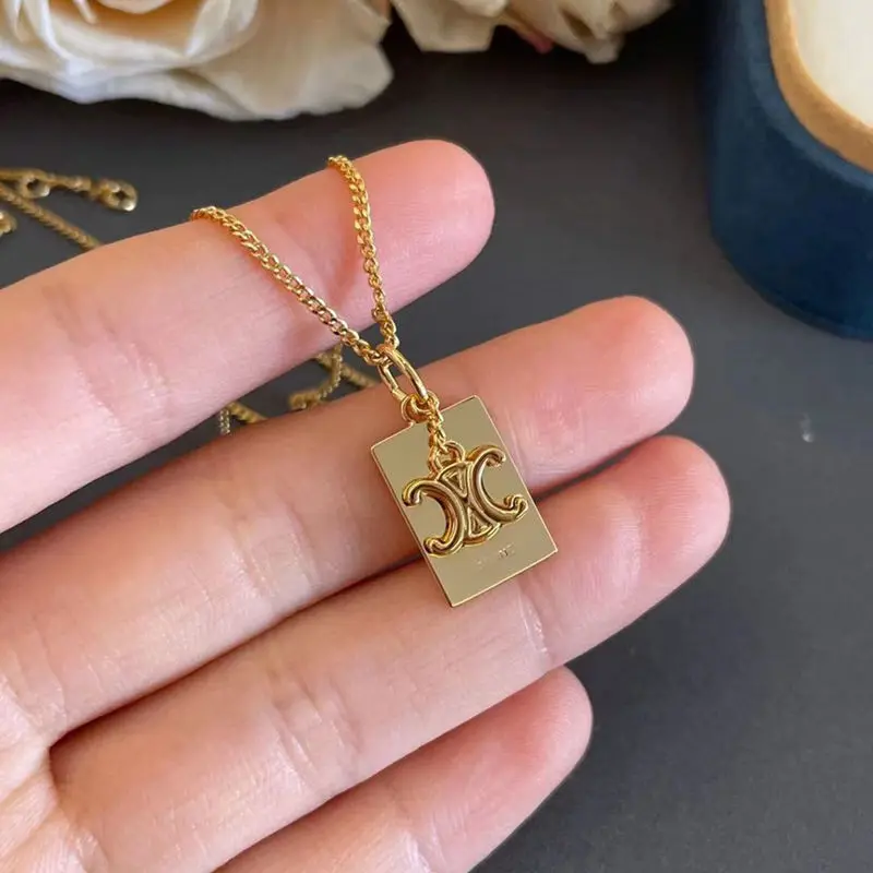 Fashion Triomphe Female Contracted Light Luxury Niche INS Double Relief Square Brand Hollow Clavicle Chain Men Celi Necklace 
Fashion Triomphe Female Contracted Light Luxury Niche INS Double Relief Square Brand Hollow Clavicle Chain Men Celi Necklace