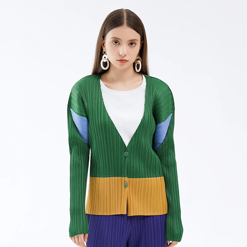 Issey Miyake Pleated Geometric Cardigan Single Breasted Jacket Fall 2022 Winter Korean Fashion New Long Sleeve Loose Casual Coat
Issey Miyake Pleated Geometric Cardigan Single Breasted Jacket Fall 2022 Winter Korean Fashion New Long Sleeve Loose Casual Coat