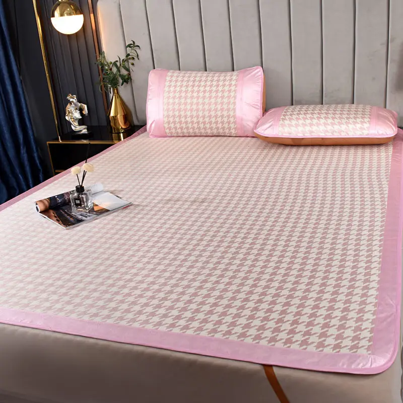 

Cool feeling three-piece set of sheets double folding summer cool mattress foldable rattan mat