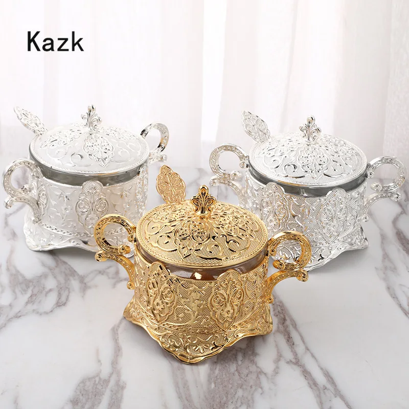 Light Luxury Palace Relief Glass Seasoning Box European Style Golden Iron Art Base Storage Boxs Home Kitchen Supplies Decoration
Light Luxury Palace Relief Glass Seasoning Box European Style Golden Iron Art Base Storage Boxs Home Kitchen Supplies Decoration
