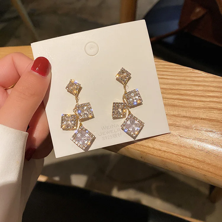 925 Silver Needle Simple Geometry Square Rhinestone Earrings In Europe And America Fashionable Cool Temperament Net
925 Silver Needle Simple Geometry Square Rhinestone Earrings In Europe And America Fashionable Cool Temperament Net