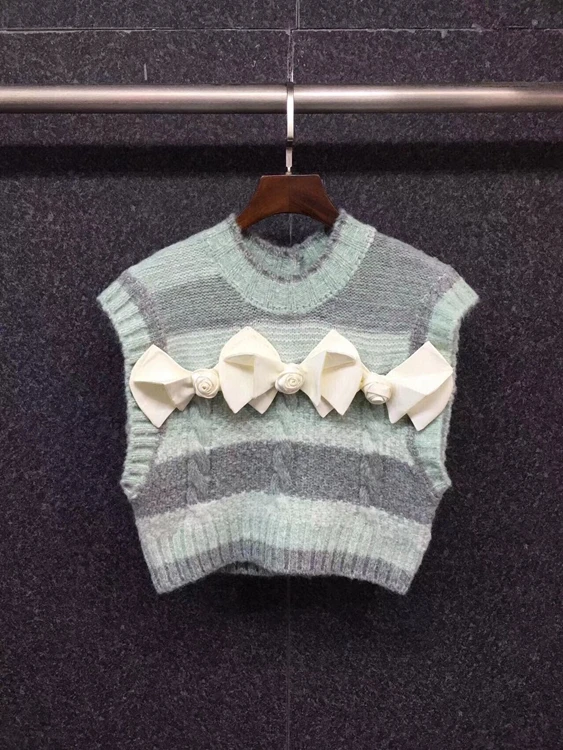 2022 new women fashion round neck bow color matching stitching sleeveless all-match knitted vest top 0109
2022 new women fashion round neck bow color matching stitching sleeveless all-match knitted vest top 0109