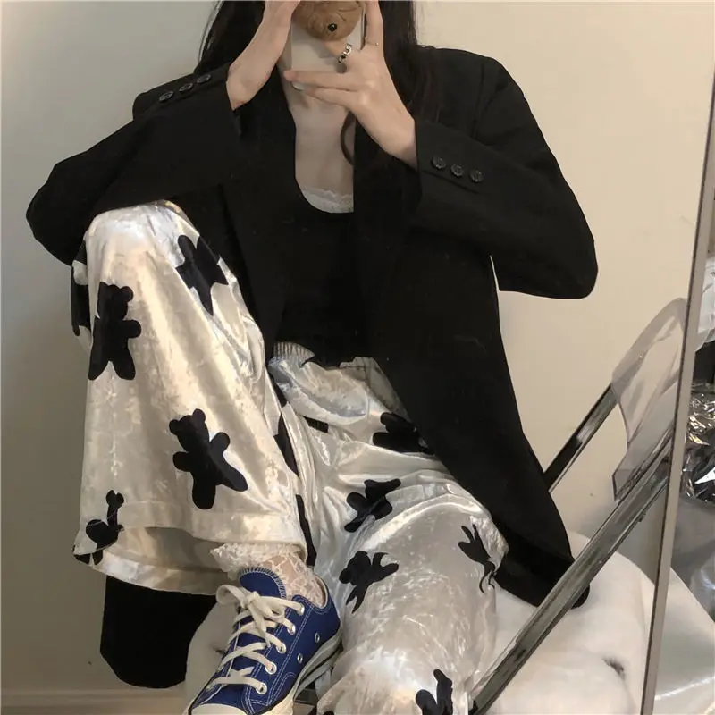 Bear straight casual pants women's 2022 summer new Korean version loose all-match drape long pants women's ins tide y2k fishion
Bear straight casual pants women's 2022 summer new Korean version loose all-match drape long pants women's ins tide y2k fishion