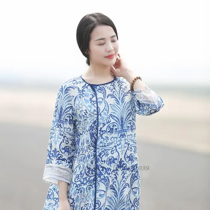 2022 chinese traditional qipao dress floral printing casual dress chinese clothing retro women dress elegant oriental tang suit
2022 chinese traditional qipao dress floral printing casual dress chinese clothing retro women dress elegant oriental tang suit