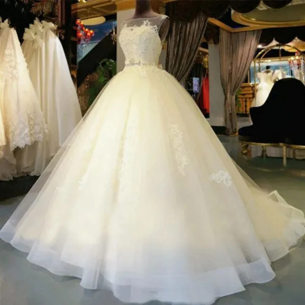 Msikoods Ivory Exquisite Ball Gown Wedding Dress Bead Lace Appliques backless Princess Bridal Gown Plus Size Vestido De Noiva
Msikoods Ivory Exquisite Ball Gown Wedding Dress Bead Lace Appliques backless Princess Bridal Gown Plus Size Vestido De Noiva