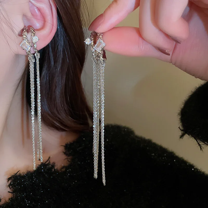 C-shaped Long Chain Line Ear Clip New Fashion Style Painless Earrings Women Luxury Elegant Temperament Party Jewelry Wholesale
C-shaped Long Chain Line Ear Clip New Fashion Style Painless Earrings Women Luxury Elegant Temperament Party Jewelry Wholesale