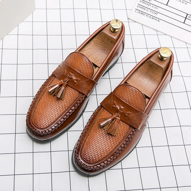 Loafers Men Shoes Solid Color PU Square Toe Woven Pattern Hand-stitched Fashion Business Casual Party Daily Dress Shoes CP373
Loafers Men Shoes Solid Color PU Square Toe Woven Pattern Hand-stitched Fashion Business Casual Party Daily Dress Shoes CP373