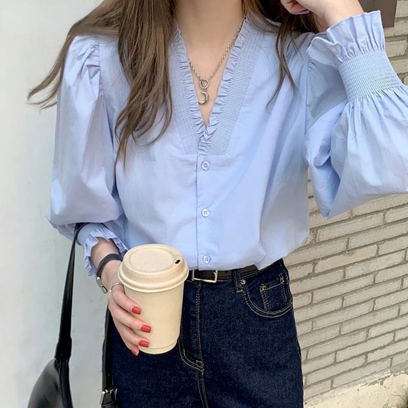 2023 Fashion blouse solid fluffy long sleeve V-neck gentle ladies aesthetic Korean style fashion shirt tops women tops
2023 Fashion blouse solid fluffy long sleeve V-neck gentle ladies aesthetic Korean style fashion shirt tops women tops