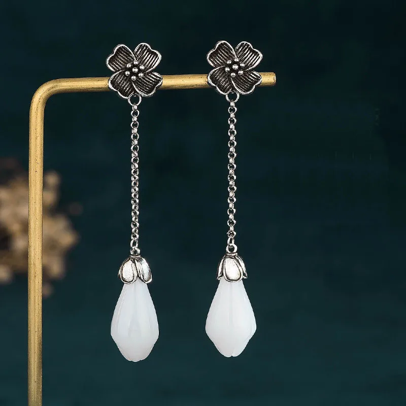 2022 new silver plated craft inlaid Hetian yuyulan Earrings women's light luxury jewelry CP515
2022 new silver plated craft inlaid Hetian yuyulan Earrings women's light luxury jewelry CP515