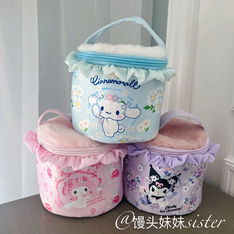Милая мультяшная косметичка My Melody Cinnamoroll Kuromi, вместительная косметичка, портативный чехол для косметики
Милая мультяшная косметичка My Melody Cinnamoroll Kuromi, вместительная косметичка, портативный чехол для косметики