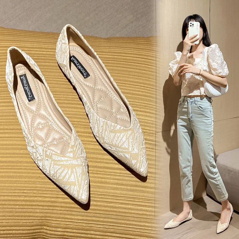 

34-43 Plus Size Pointed Toe Pleated Cloth Ballet Flats Women Shallow Mouth Soft Botton Slip on Loafers Printing Women Moccasins