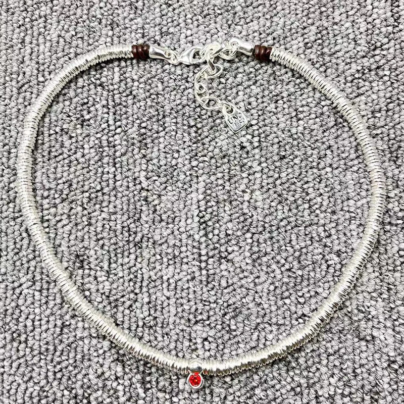 European and American Fashion Electroplated 925 Silver Delicate Beaded Necklace Women's Red Gemstone Romantic Jewelry Gift
European and American Fashion Electroplated 925 Silver Delicate Beaded Necklace Women's Red Gemstone Romantic Jewelry Gift