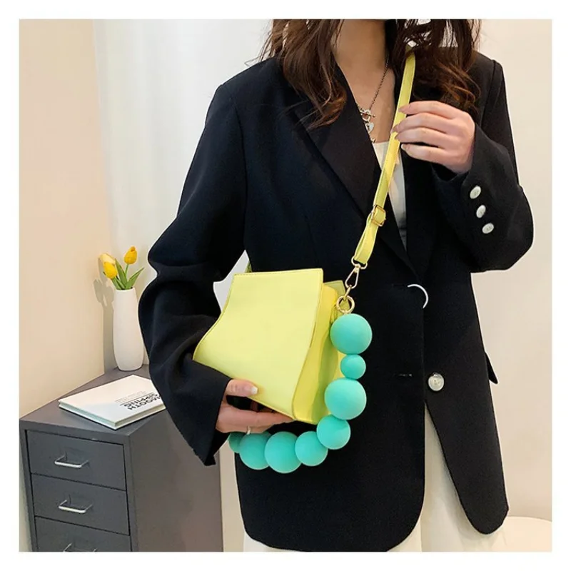 

Bubble Ball Handbag, Small Design, Banana Bag, Women's New PU Profiled One Shoulder Messenger Bag