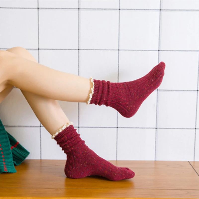 Women Japanese Retro Point Yarn Socks Fashion Girl Sweet Thick Line Pile Socks Female Autumn And Winter Lace Socks
Women Japanese Retro Point Yarn Socks Fashion Girl Sweet Thick Line Pile Socks Female Autumn And Winter Lace Socks
