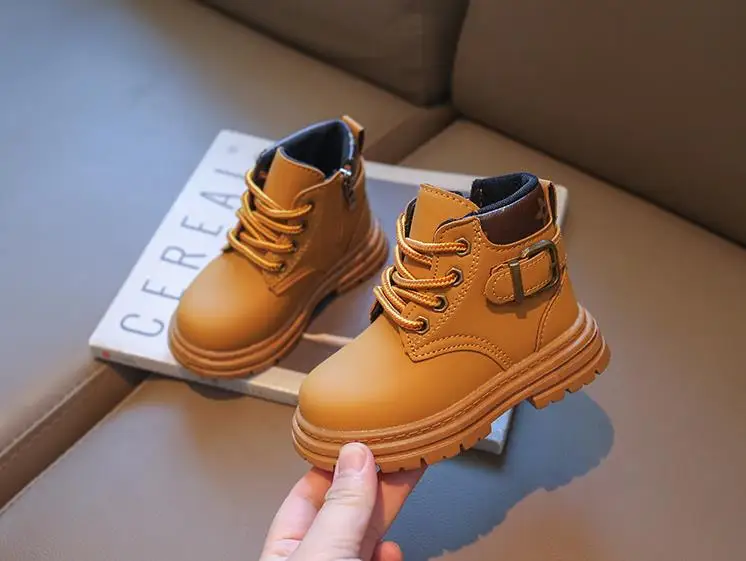 Осенне-зимняя детская обувь унисекс, детские кожаные коричневые военные ботинки Martin, теплые уличные ботильоны для мальчиков и девочек, разм...
Осенне-зимняя детская обувь унисекс, детские кожаные коричневые военные ботинки Martin, теплые уличные ботильоны для мальчиков и девочек, разм...