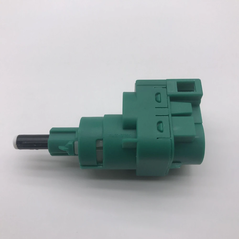 1pcs Car Interior Accessories Brake Light Switch Stop Adjustment Control For A4 A6 C5 Q5 Auto Replacement Part OEM 1C0945511A
1pcs Car Interior Accessories Brake Light Switch Stop Adjustment Control For A4 A6 C5 Q5 Auto Replacement Part OEM 1C0945511A