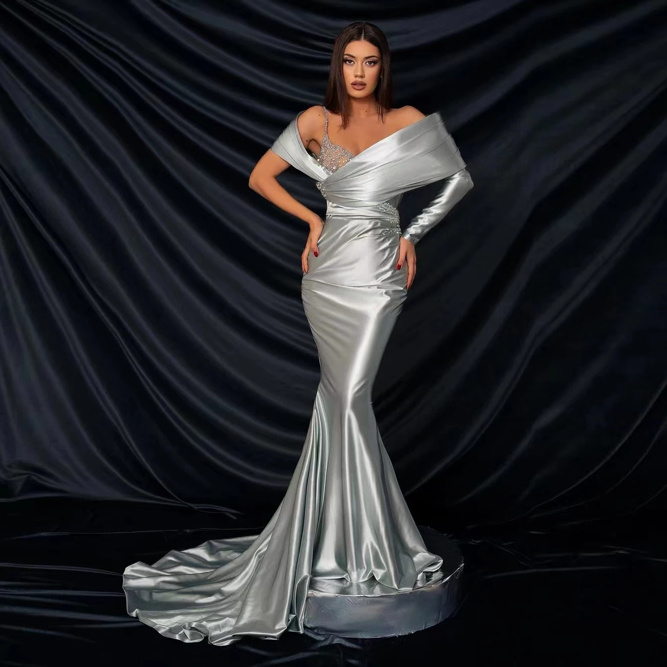 Luxury Fashion Celebrity Evening Dresses Mermaid Woman's Crystal Sweetheart Off The Shoulder Light Satin Formal Prom Gowns 2024
Luxury Fashion Celebrity Evening Dresses Mermaid Woman's Crystal Sweetheart Off The Shoulder Light Satin Formal Prom Gowns 2024