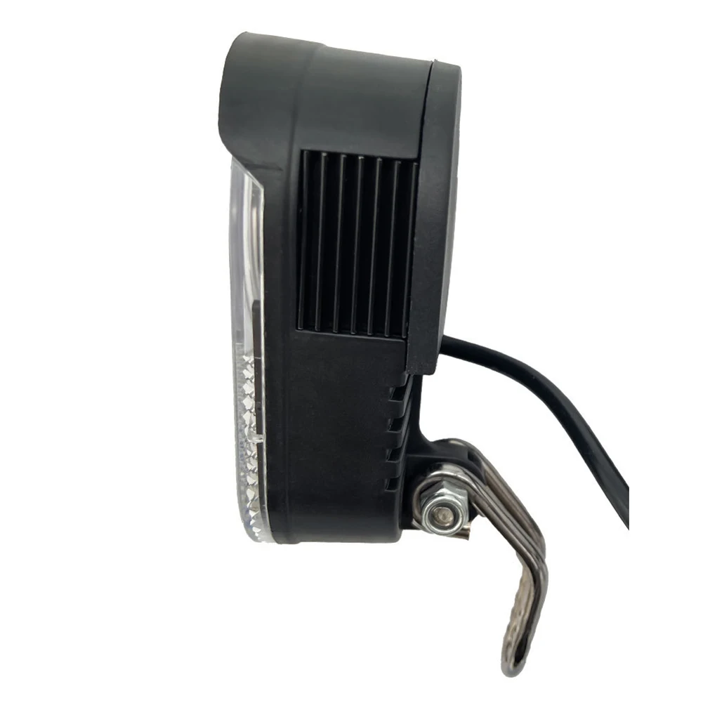 Headlight Bicycle Headlight Outdoor Sports 3W ABS Plastic Accessories Rainproof Three Core Wire Electric Bicycle
Headlight Bicycle Headlight Outdoor Sports 3W ABS Plastic Accessories Rainproof Three Core Wire Electric Bicycle