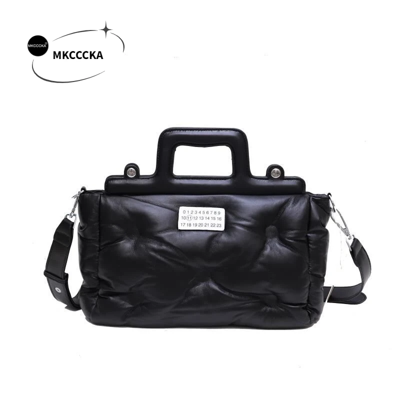 Fashion Large Tote Padded Handbags Designer Quilted Women Shoulder Bags Luxury Nylon Down Cotton Crossbody Bag Winter Purse 2022
Fashion Large Tote Padded Handbags Designer Quilted Women Shoulder Bags Luxury Nylon Down Cotton Crossbody Bag Winter Purse 2022