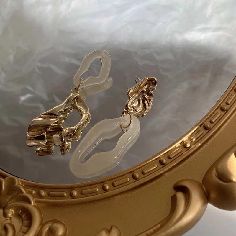 S925 needle Fashion Jewelry Personality Exaggerated Irregular Geometric Earrings Popular Design Asymmetric Women Earrings
S925 needle Fashion Jewelry Personality Exaggerated Irregular Geometric Earrings Popular Design Asymmetric Women Earrings
