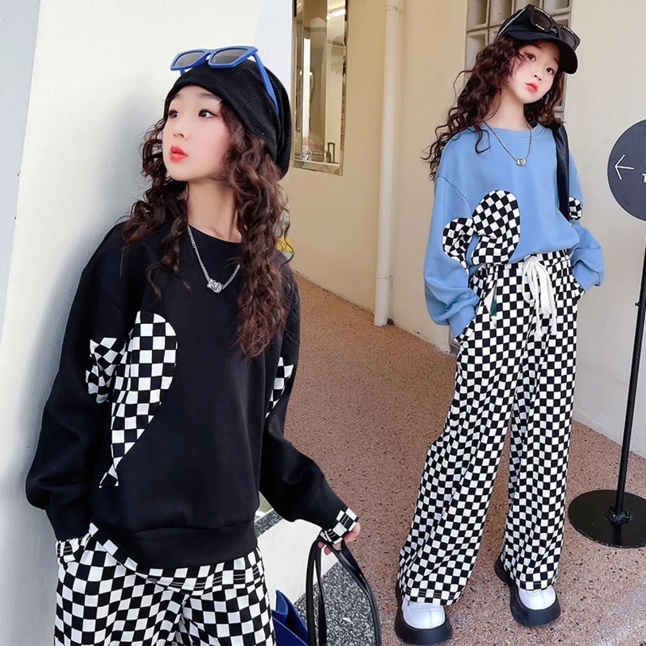 Girls' Western style suit 2022 spring new girls' love sweater plaid straight pants two-piece trend
Girls' Western style suit 2022 spring new girls' love sweater plaid straight pants two-piece trend