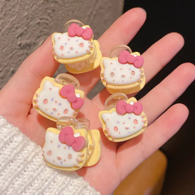 5Pcs Kawaii Hello Kitty Mini Small Hairpin Cute Sanrio Series My Melody Kuromi Baby Hair Accessories Girl Sweet Ornaments
5Pcs Kawaii Hello Kitty Mini Small Hairpin Cute Sanrio Series My Melody Kuromi Baby Hair Accessories Girl Sweet Ornaments