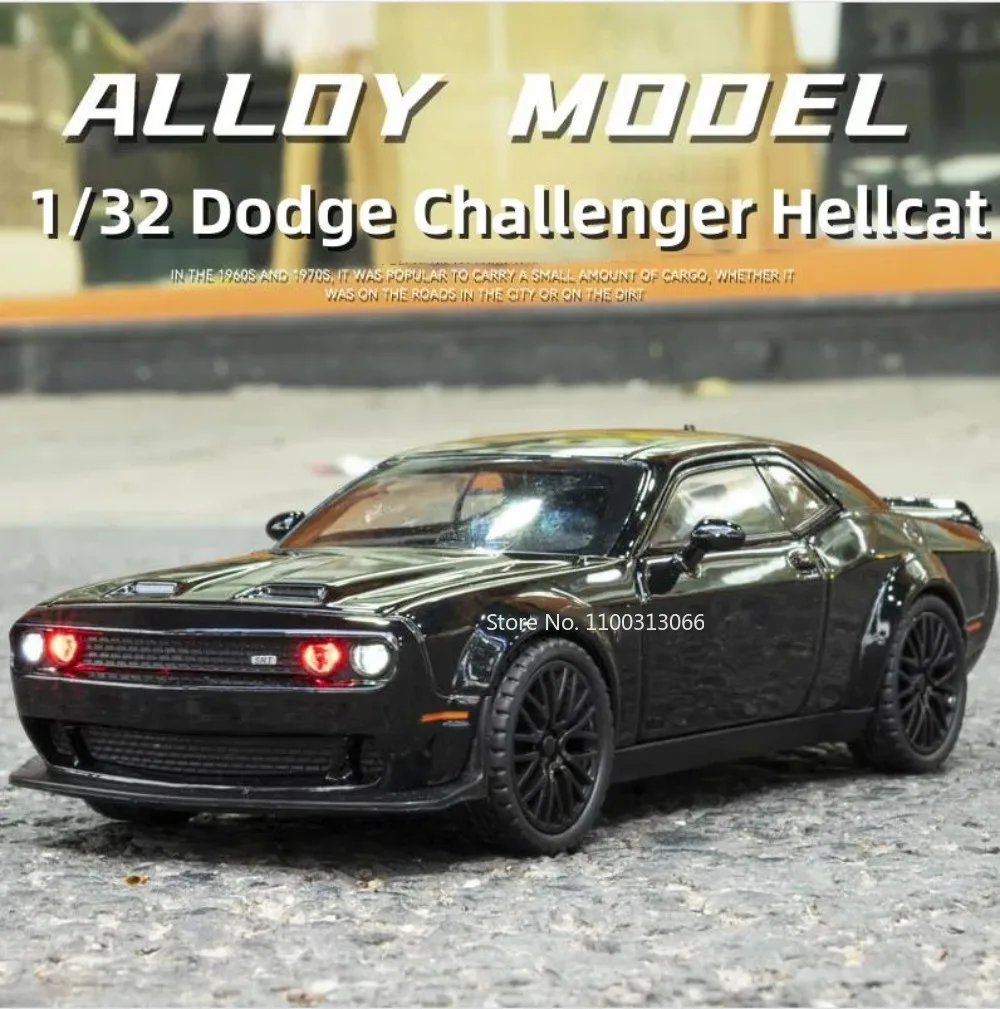 

Модель автомобиля Dodge Challenger Hellcat 1/32, Игрушечная модель спортивного автомобиля под давлением из сплава со встроенным звуком, модель автомобиля, игрушка для детей, коллекция подарков