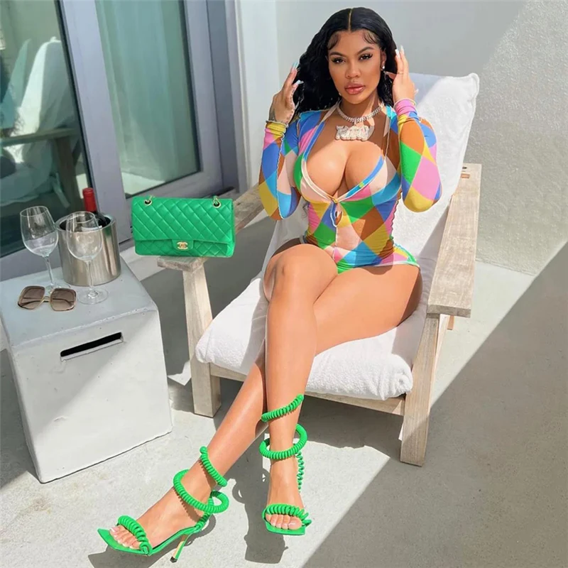 Bodysuit Long Sleeve Women Body streetwear dropshipping Sexy Bodycon V-Neck Sheath Crotch Multi-Color Stitching Overalls Top 
Bodysuit Long Sleeve Women Body streetwear dropshipping Sexy Bodycon V-Neck Sheath Crotch Multi-Color Stitching Overalls Top