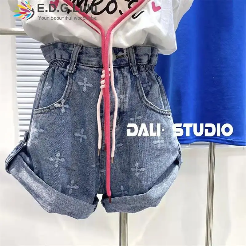 EDGLuLu High Waisted Shorts Jeans Summer Women's Pocket Cross Print Denim Shorts Fashion Hemming Short Pants 2022
EDGLuLu High Waisted Shorts Jeans Summer Women's Pocket Cross Print Denim Shorts Fashion Hemming Short Pants 2022