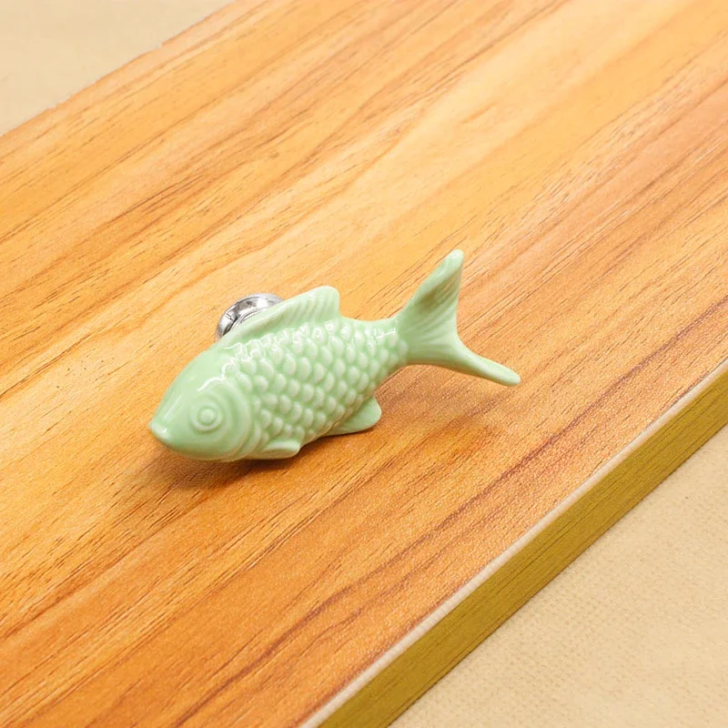 Керамическая ручка для шкафа KAK мультяшный рыбка
Керамическая ручка для шкафа KAK мультяшный рыбка