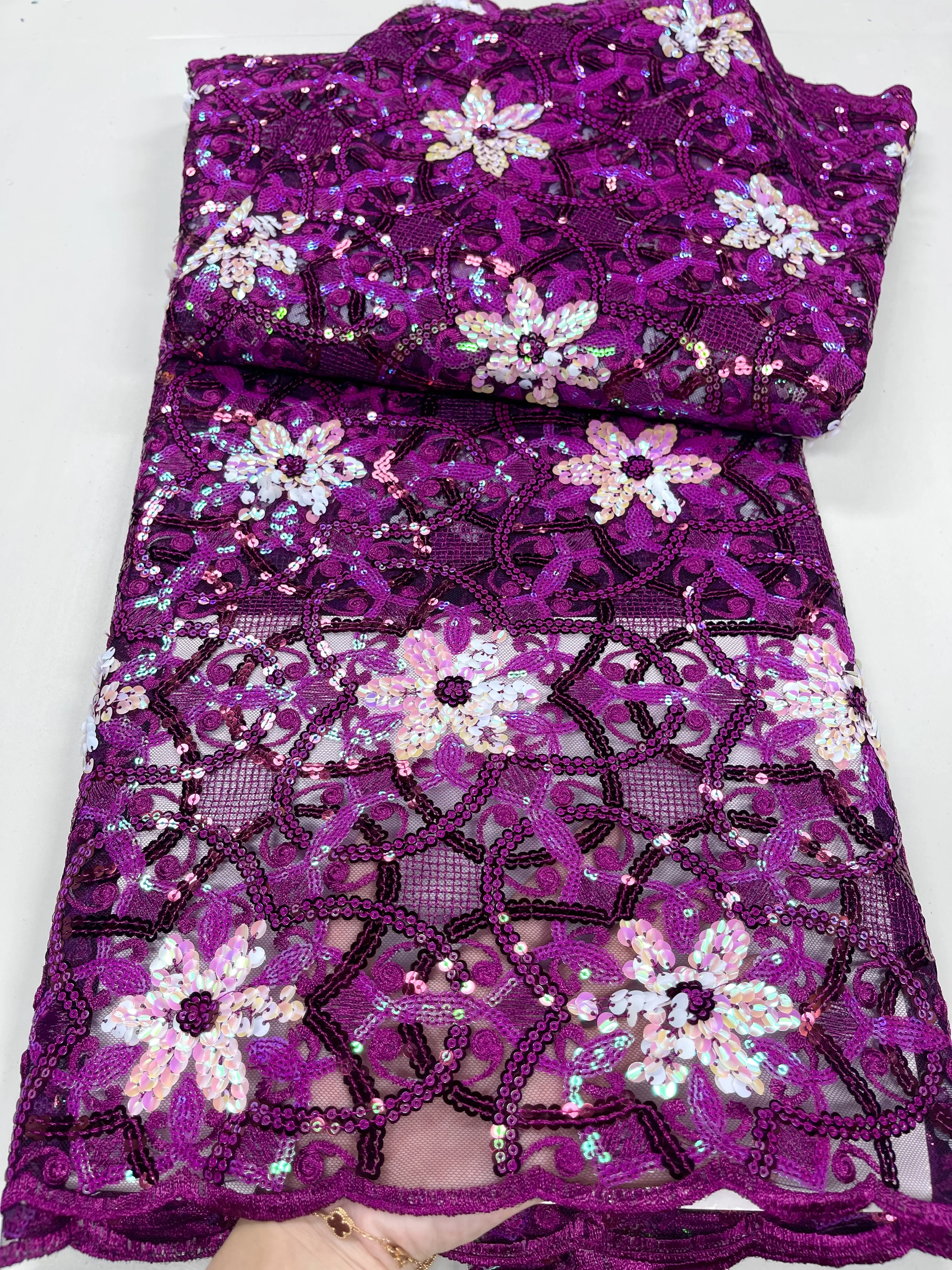 Luxury African Sequins Lace Fabric 5 Yards 2022 High Quality Nigerian Wedding Bridal Asoebi French Lace Material
Luxury African Sequins Lace Fabric 5 Yards 2022 High Quality Nigerian Wedding Bridal Asoebi French Lace Material