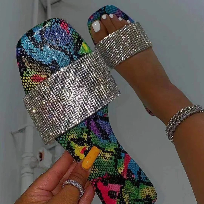 Женские летние шлепанцы, новый дизайн 2022, пикантные пляжные сандалии с цепочкой, для улицы, женские сланцы
Женские летние шлепанцы, новый дизайн 2022, пикантные пляжные сандалии с цепочкой, для улицы, женские сланцы