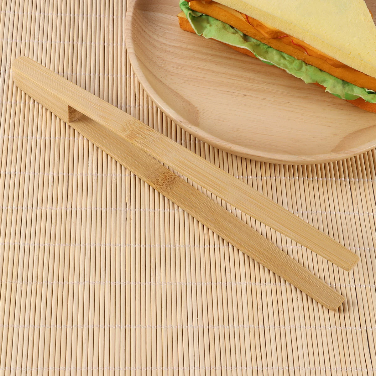 Kitchen Tongs, Durable Serving Tongs Toaster Tongs for Cooking Frying Barbecue Grilling 
Kitchen Tongs, Durable Serving Tongs Toaster Tongs for Cooking Frying Barbecue Grilling