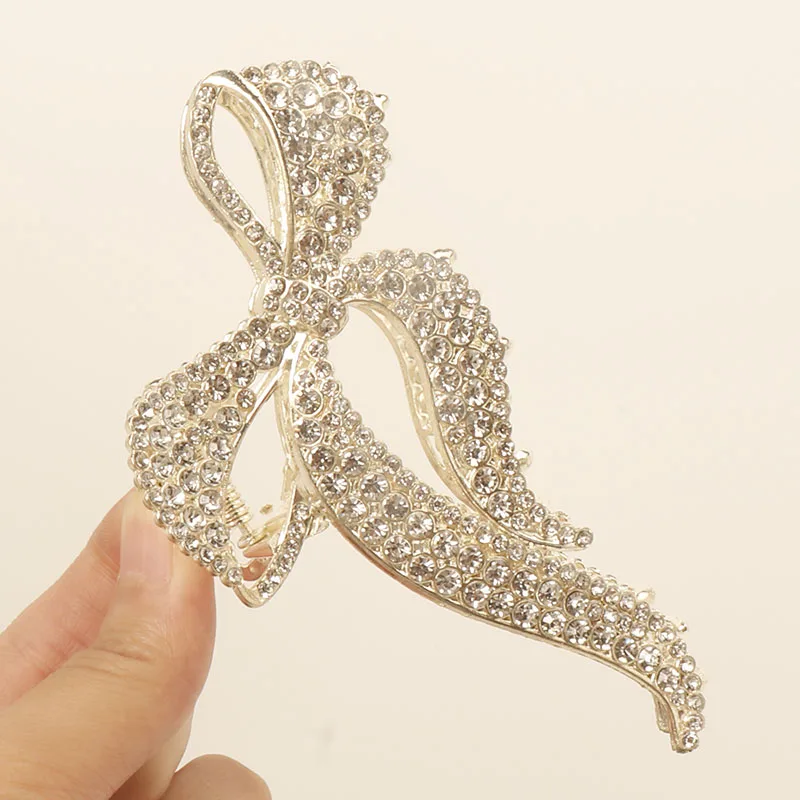 Shiny bow full rhinestone Metal Hair Claw Clip Simple Hair Claw Hair Clips for Thin Thick Hair Claws Accessories Gifts for Women
Shiny bow full rhinestone Metal Hair Claw Clip Simple Hair Claw Hair Clips for Thin Thick Hair Claws Accessories Gifts for Women