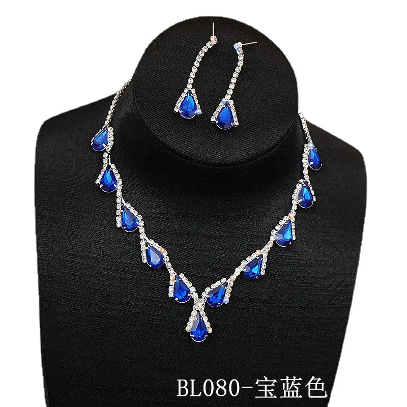 New European and American Bridal Necklace Set High-end All-match Crystal Color Collarbone Chain Earrings Two-piece Set
New European and American Bridal Necklace Set High-end All-match Crystal Color Collarbone Chain Earrings Two-piece Set