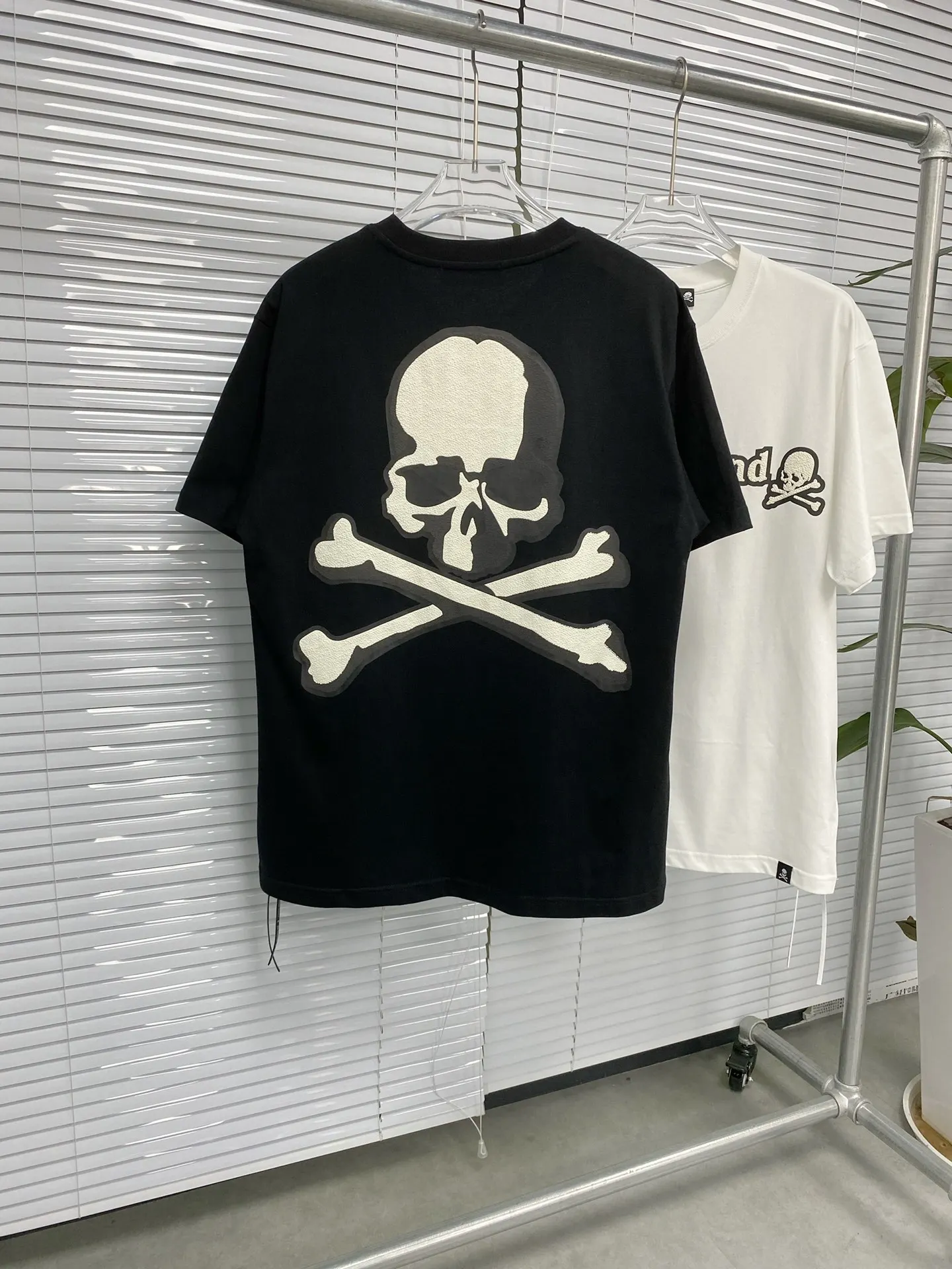 2022ss Puff Print Mastermind Japan Black T Shirt Men Women 1:1 High Quality T-shirt MMJ Tops Short Sleeve Tee Streetwear
2022ss Puff Print Mastermind Japan Black T Shirt Men Women 1:1 High Quality T-shirt MMJ Tops Short Sleeve Tee Streetwear