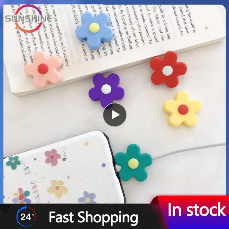 Cartoon Cute Charging Head Protective Cover Portable Data Charger Line Protector Light Changeable Wire Protector Flower Mini 
Cartoon Cute Charging Head Protective Cover Portable Data Charger Line Protector Light Changeable Wire Protector Flower Mini